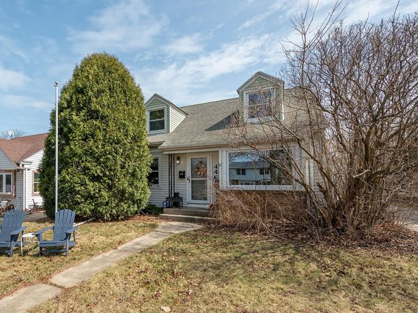 4462 S Lake Dr, Cudahy, WI 53110