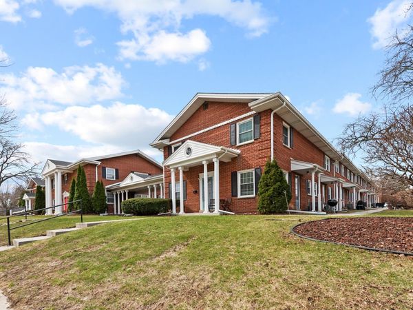 3107 S 122nd St, Unit 1, West Allis, WI 53227