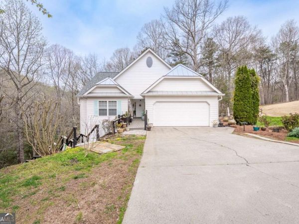 201 N Woods Way, Jasper, GA 30143