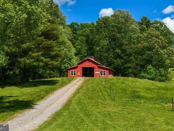 708 Hub Tatum Road, Sautee Nacoochee, GA 30571