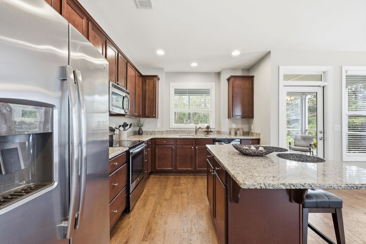 2017 Suncrest Dr. Photo 12