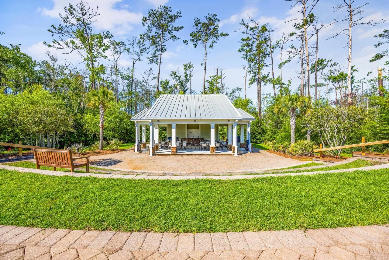 2017 Suncrest Dr. Photo 42