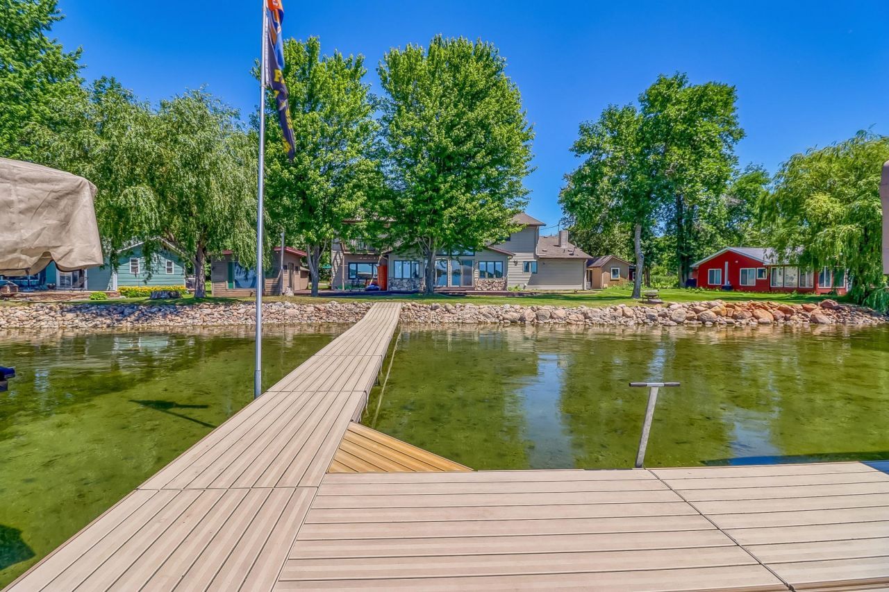 11494 Ravenswood Beach Road  primary photo