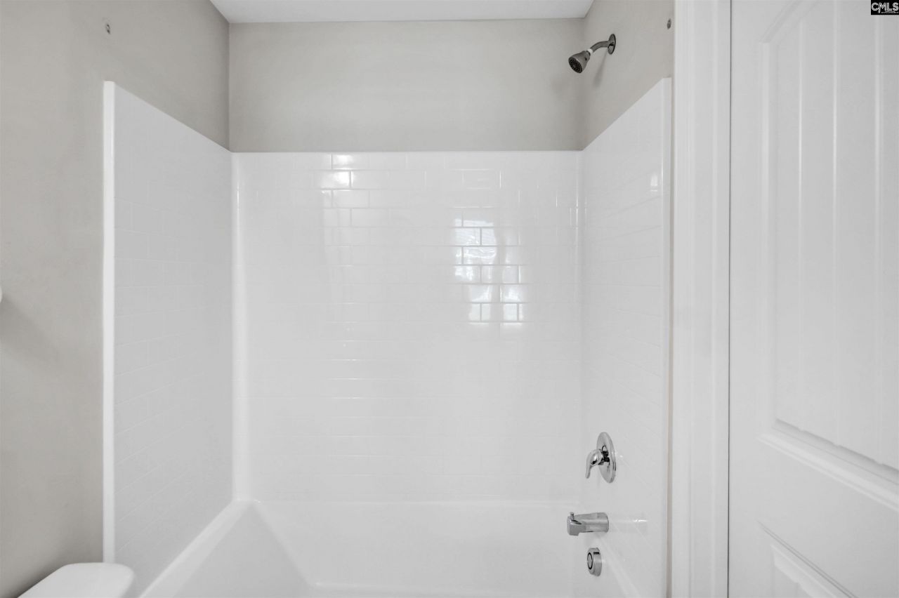 420 Pitchling Drive  Photo 25