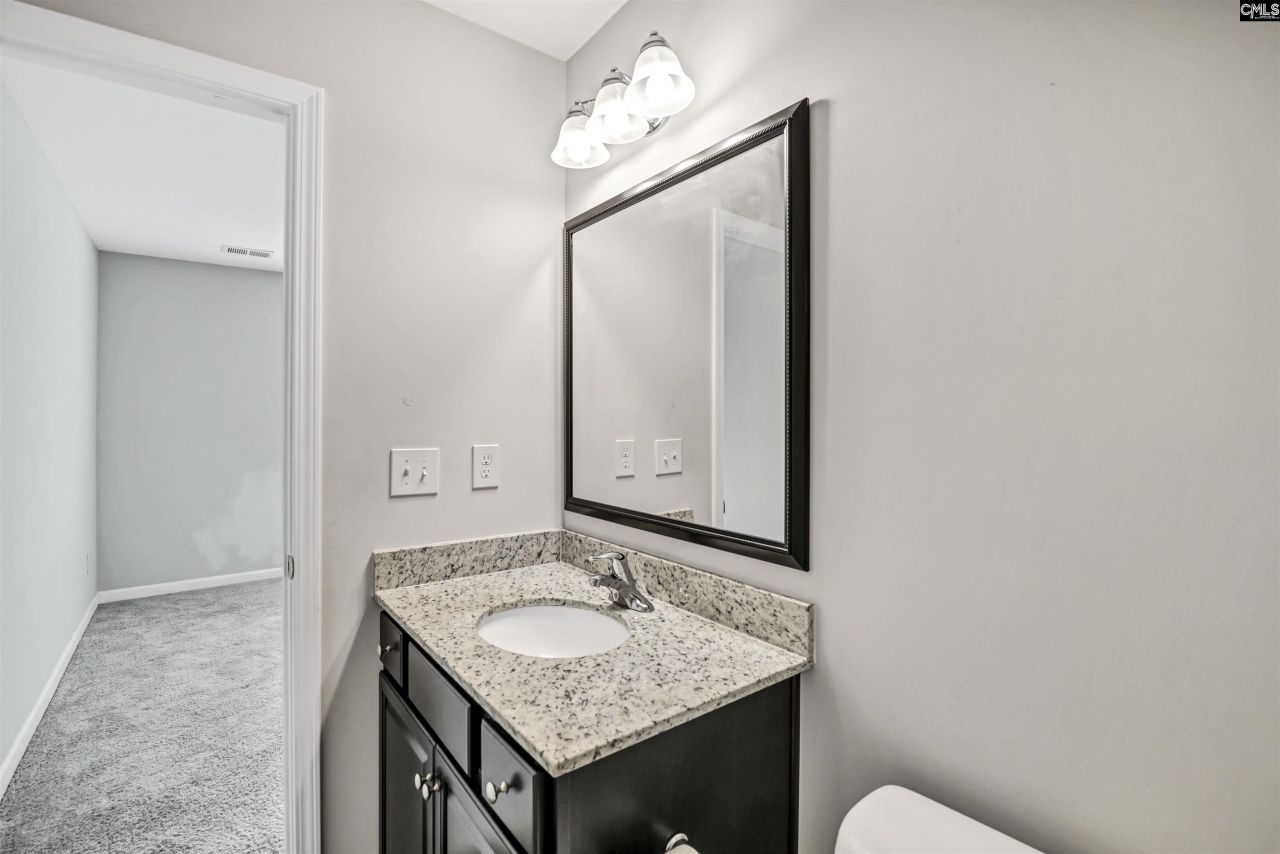 420 Pitchling Drive  Photo 34