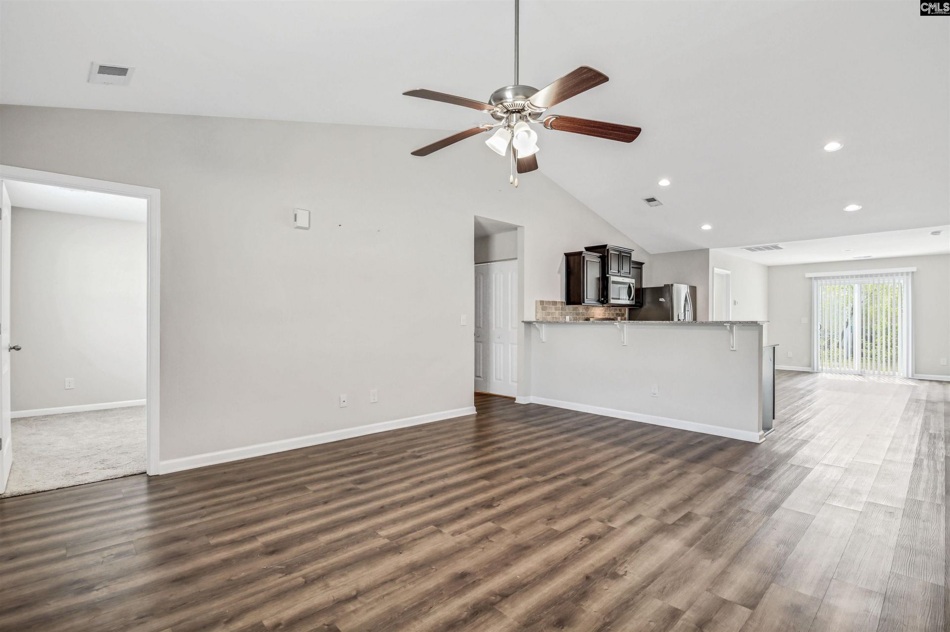 420 Pitchling Drive Photo 6