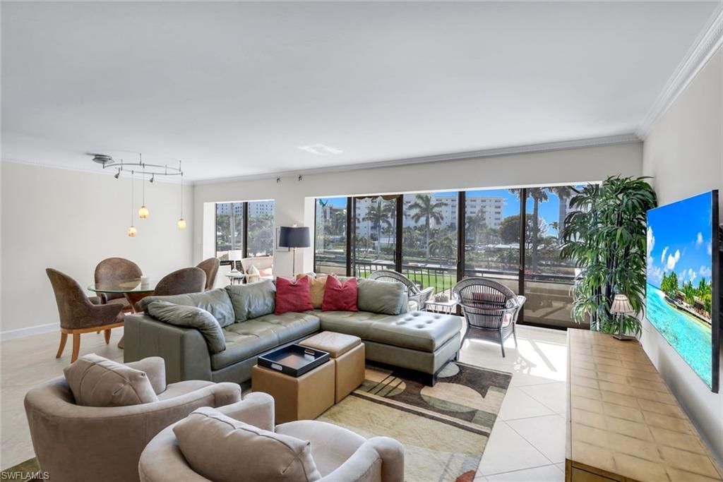 3430 Gulf Shore Blvd N, Unit 2I, Naples, FL 34103 Photo