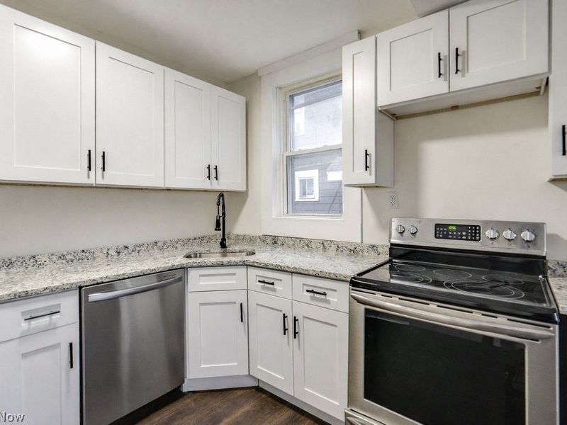 13 Alfaretta Avenue, Akron, OH 44310 Photo 5