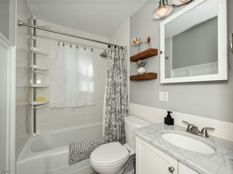 169 Kempton Drive, Berea, OH 44017 Photo 13