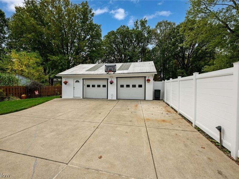 169 Kempton Drive, Berea, OH 44017 Photo 35