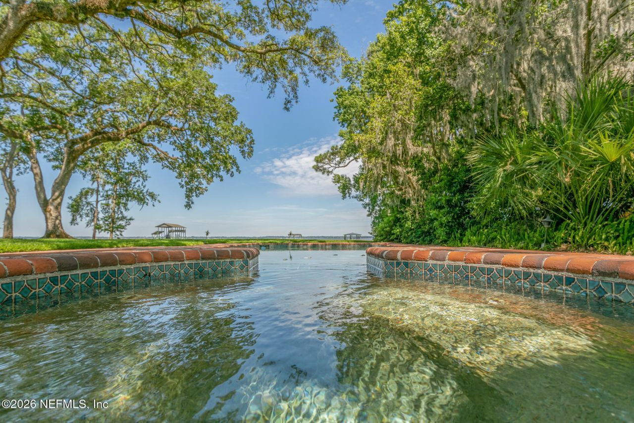 11062 Riverport Drive W, Jacksonville, FL 32223 Photo