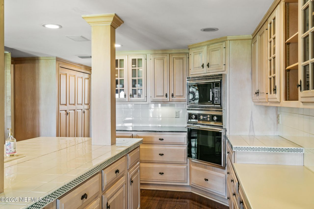 11062 Riverport Drive W, Jacksonville, FL 32223 Photo