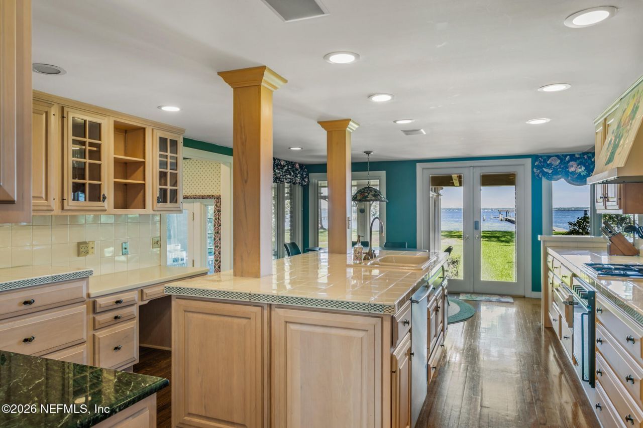 11062 Riverport Drive W, Jacksonville, FL 32223 Photo