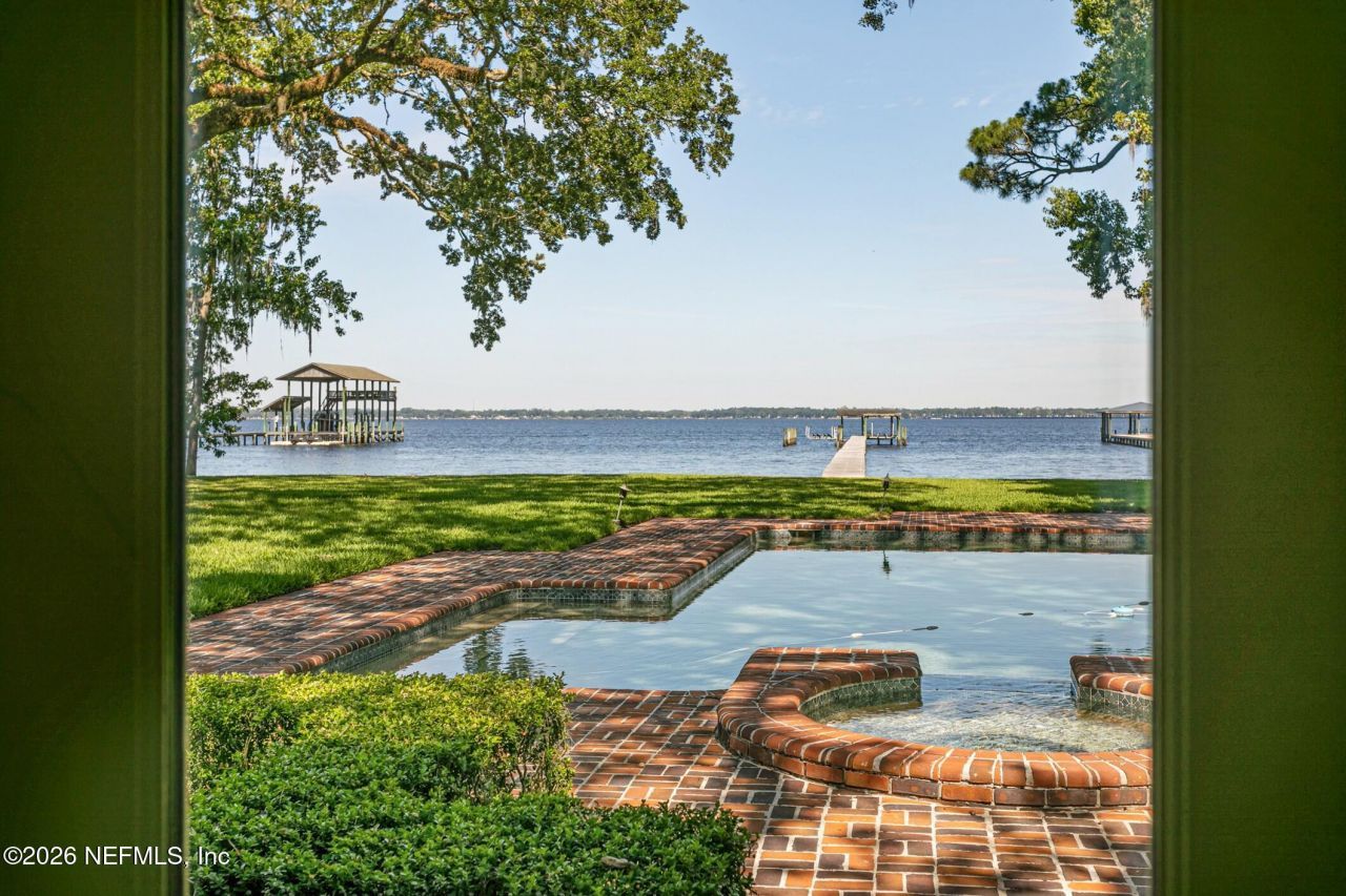 11062 Riverport Drive W, Jacksonville, FL 32223 Photo