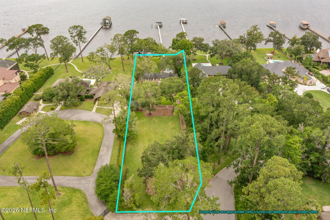 11062 Riverport Drive W, Jacksonville, FL 32223 Photo