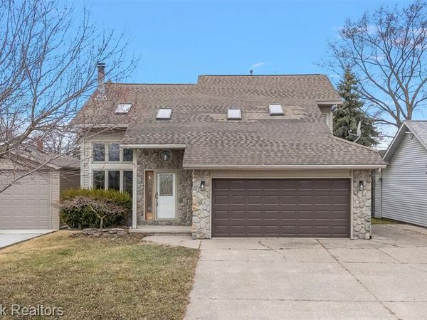 38033 Cherry Lane, Harrison Twp, MI 48045