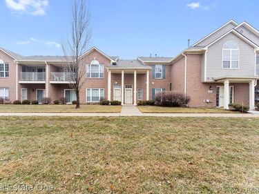 471 Mulberry Street, Wyandotte, MI 48192