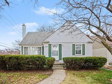 24274 Shakespeare Avenue, Eastpointe, MI 48021