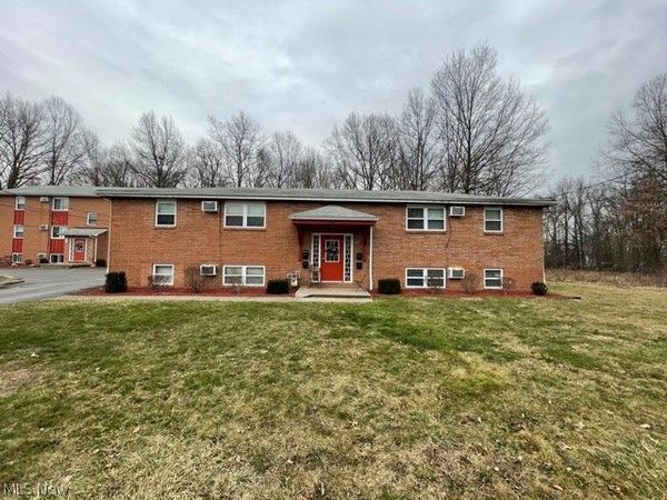 170 Kendall Avenue, Unit D, Campbell, OH 44405