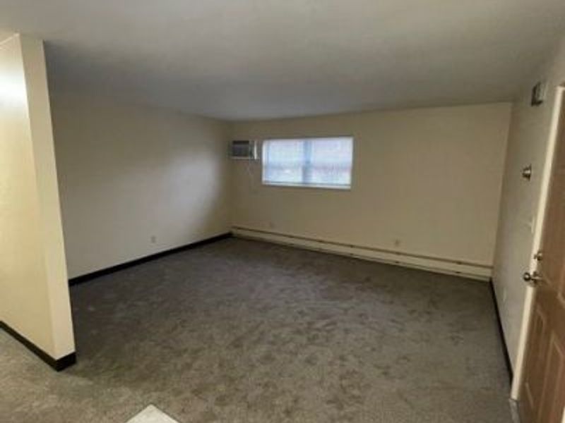 170 Kendall Avenue, Unit D, Campbell, OH 44405 Photo 3