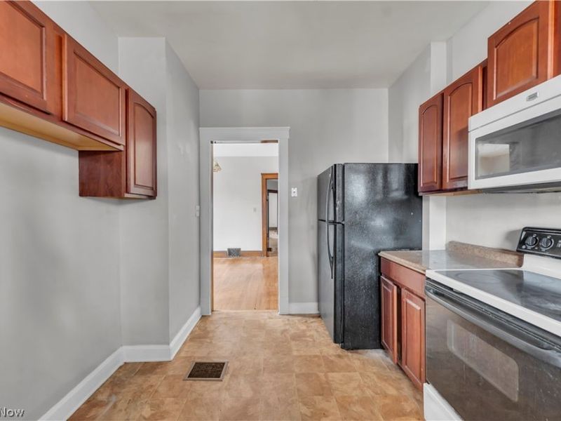 3820 Riverside Avenue, Unit 2, Cleveland, OH 44109 Photo 11