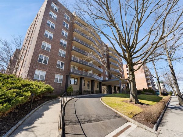 360 Westchester Avenue, Unit 305, Port Chester, NY 10573