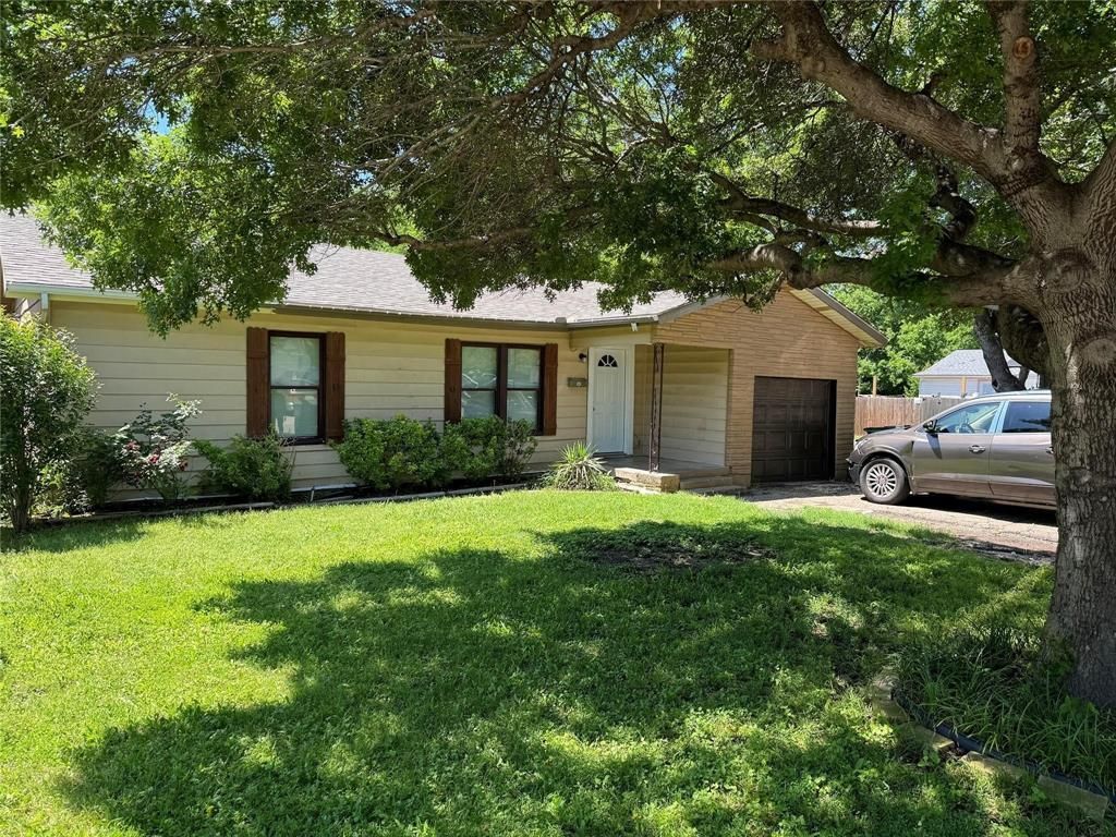 5000 Jerri Lane, Haltom City, TX 76117 Main Photo