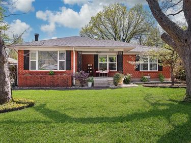 6734 Blessing Drive, Dallas, TX 75214