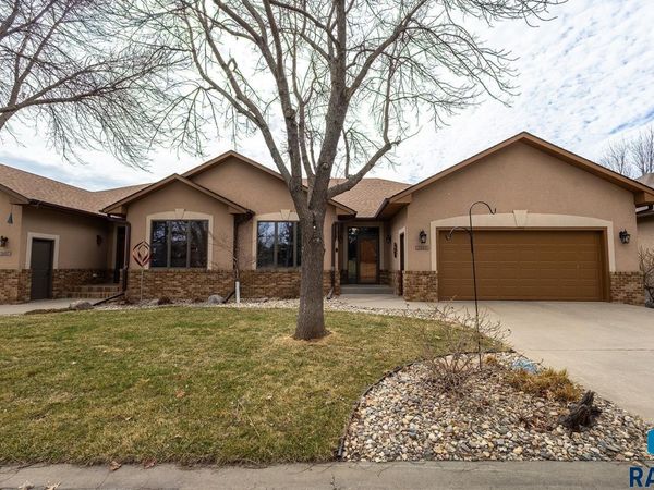 2605 S Big Timber Pl, Sioux Falls, SD 57105