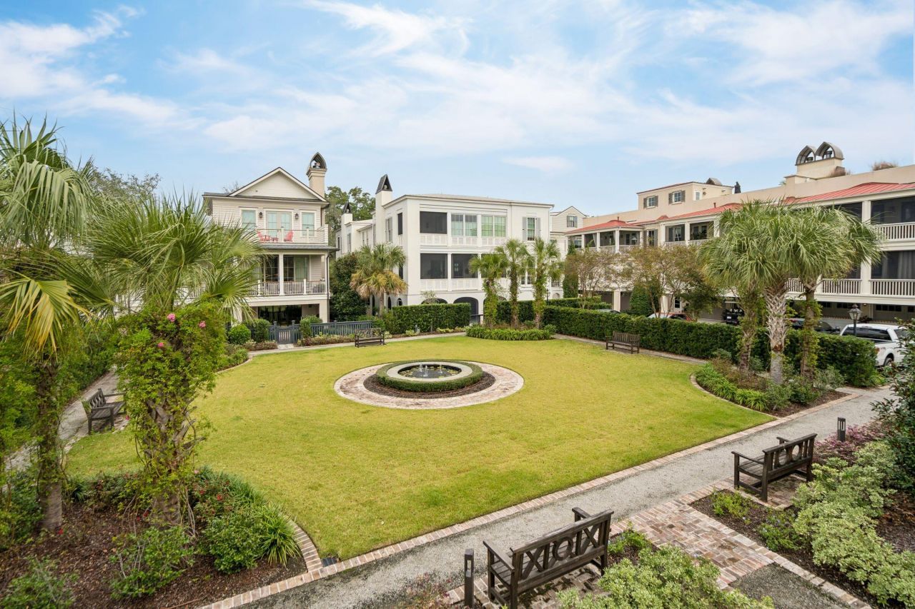 74 Halsey Boulevard Photo 33