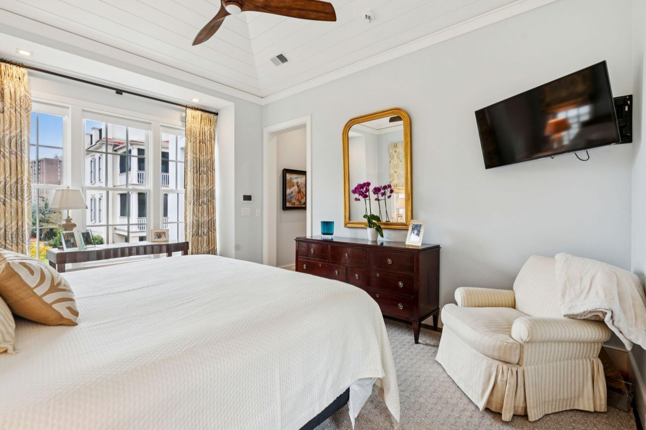 74 Halsey Boulevard Photo 36