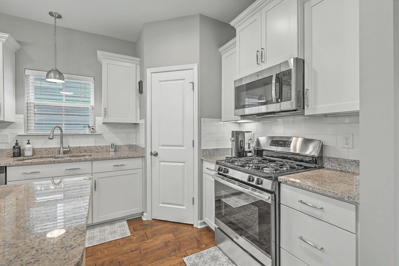 2418 Lilytree Drive Photo 11