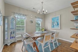 2418 Lilytree Drive photo 4