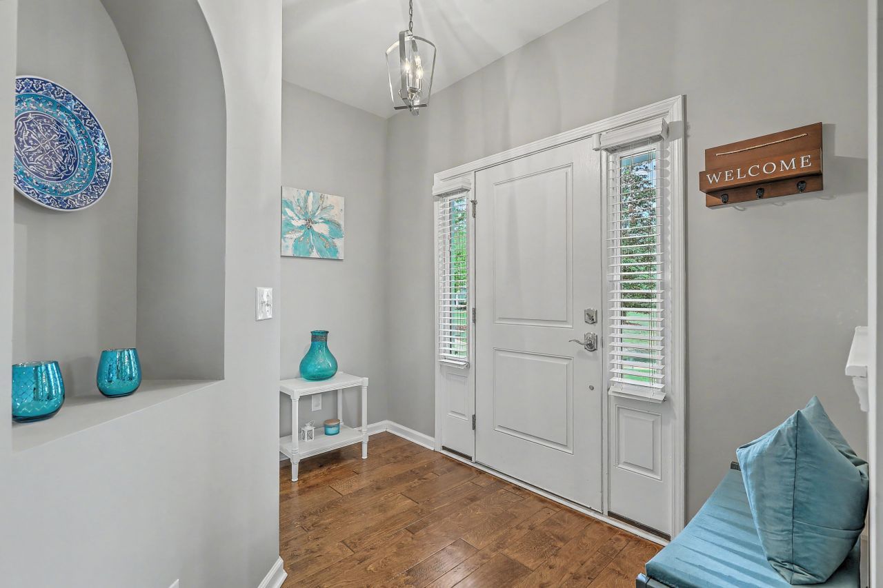 2418 Lilytree Drive Photo 7