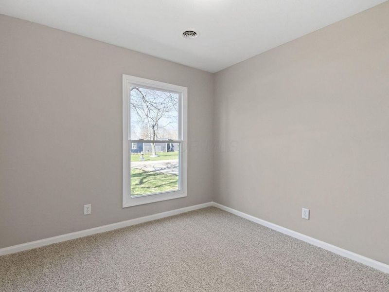 112 N Creekview Court, Baltimore, OH 43105 Photo 17