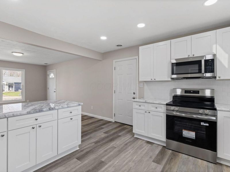 112 N Creekview Court, Baltimore, OH 43105 Photo 8