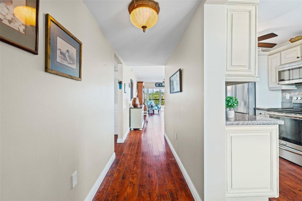 635 30th Avenue W, Unit F 401, Bradenton, FL 34205 Photo