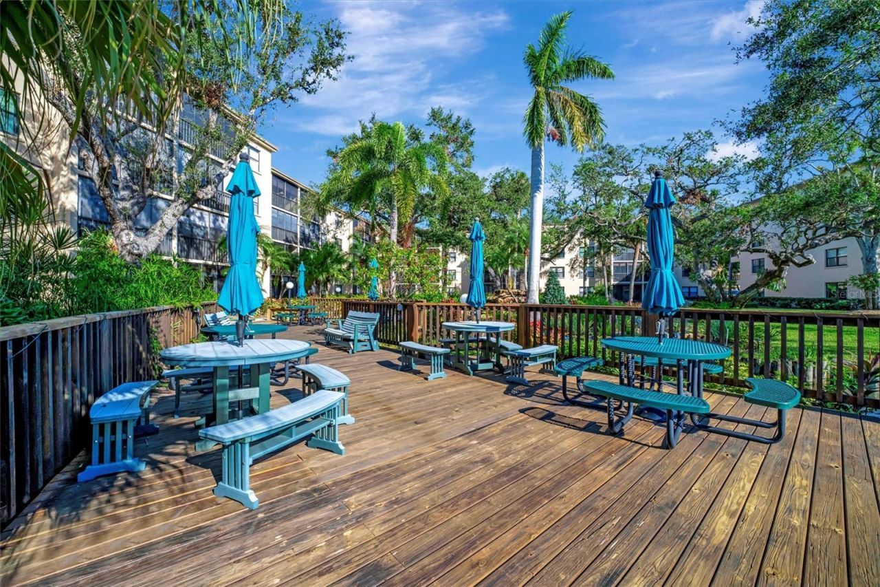 635 30th Avenue W, Unit F 401, Bradenton, FL 34205 Photo