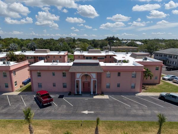 7001 PLACE DE LA PAIX, Unit 2A, SOUTH PASADENA, FL 33707