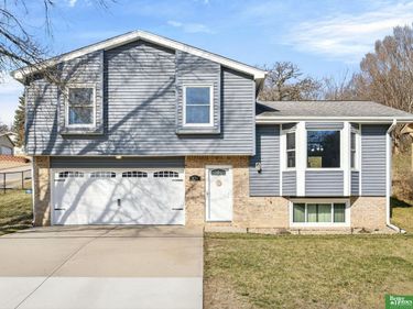 826 Lincoln Avenue , Plattsmouth, NE 68048