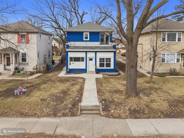 2651 Thomas Avenue N, Minneapolis, MN 55411