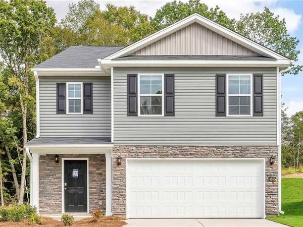 1602 Hamilton Hills Drive, Greensboro, NC 27406