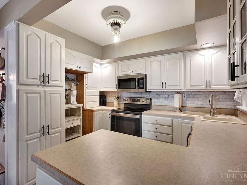 6917 Kleindale, North College Hill, OH 45231 Photo 10