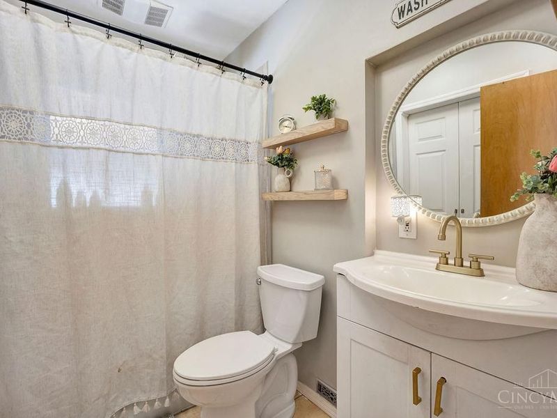 6917 Kleindale, North College Hill, OH 45231 Photo 23