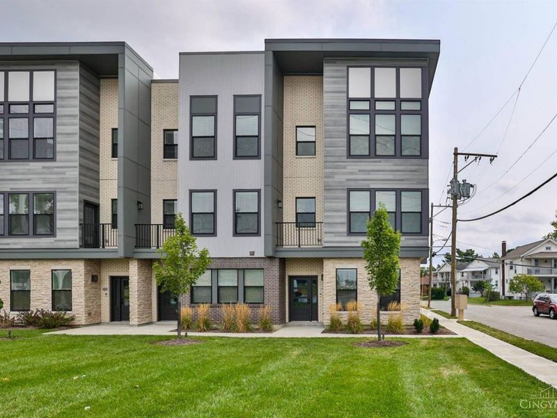 3524 Madison Park Avenue, Unit C, Cincinnati, OH 45209 Photo 2