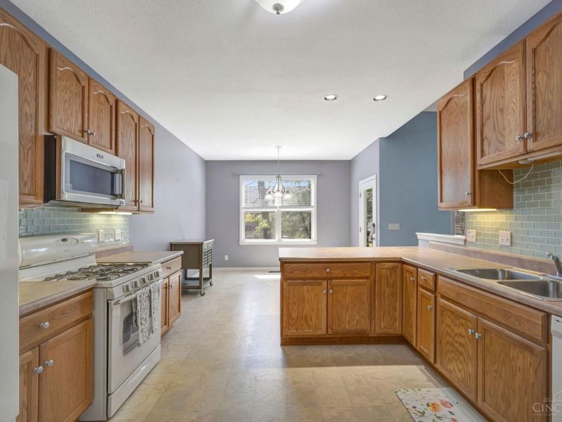 10803 Stone Ridge, Unit 15, Harrison, OH 45030 Photo 16