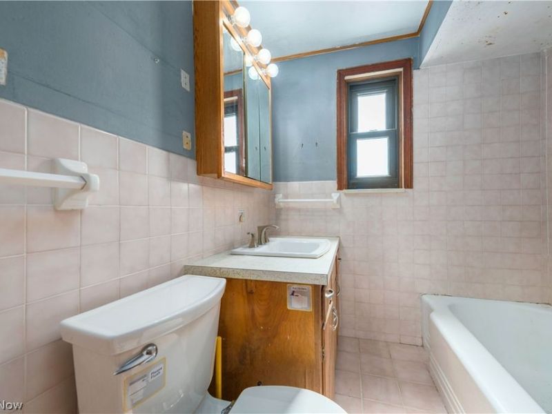 5203 Turney Road, Garfield Heights, OH 44125 Photo 32