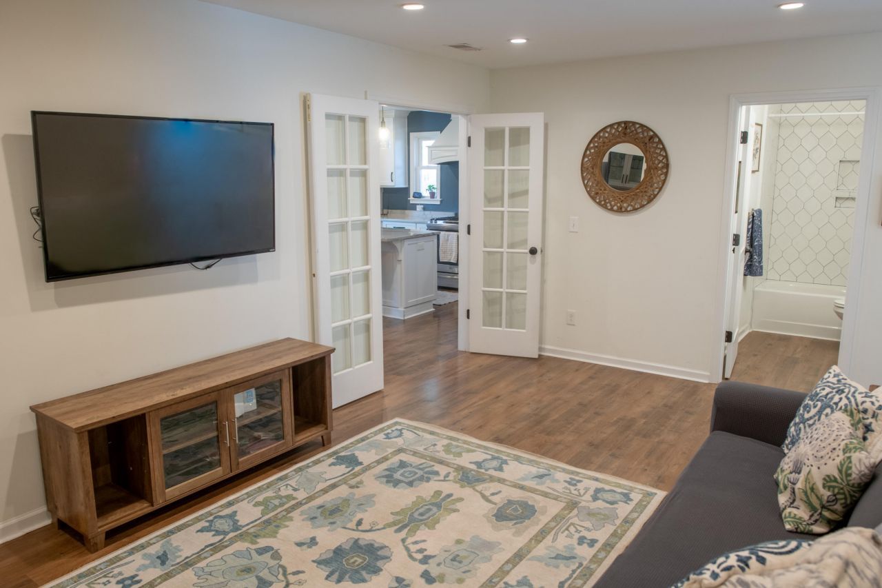 1496 Hindman Avenue Photo 20