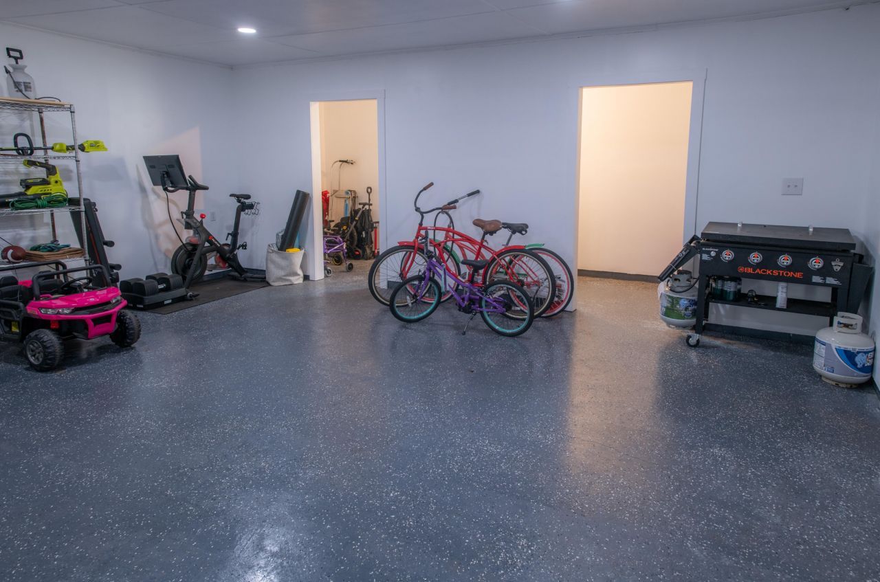 1496 Hindman Avenue Photo 39