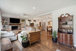 1496 Hindman Avenue photo 4